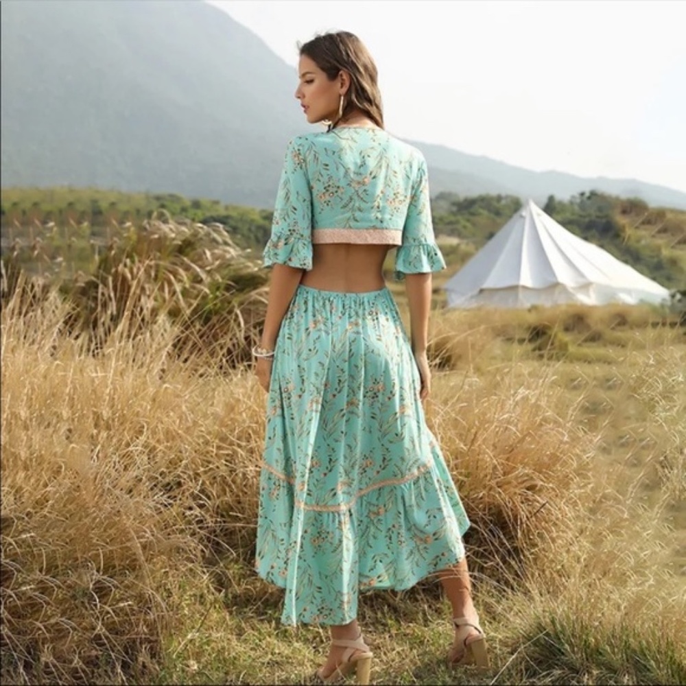 Bohemian cream Floral Print High Low midi Dress - Picture 10 of 10